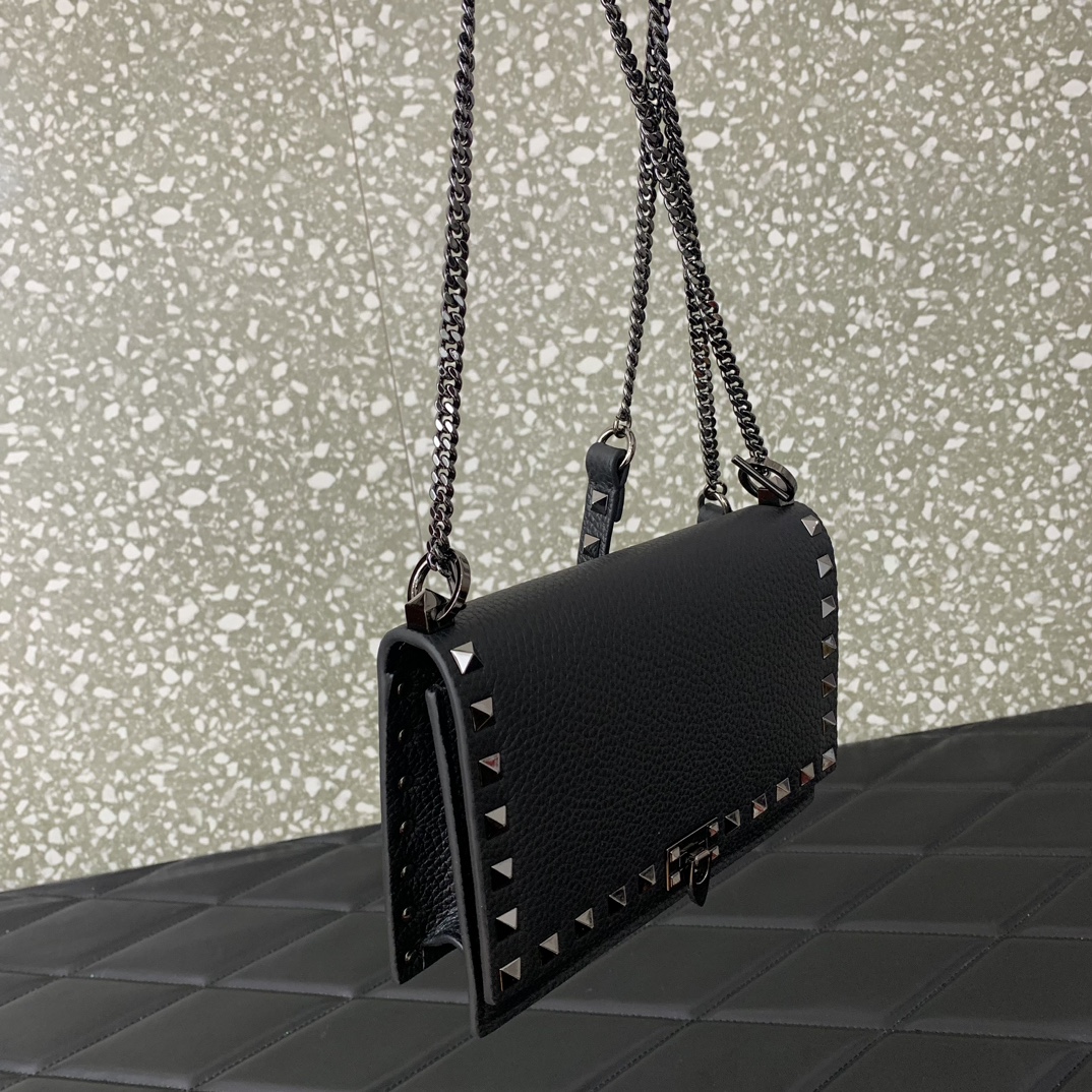 Valentino Garavani Rockstud Small Shoulder Bag in Black Grainy Calfskin